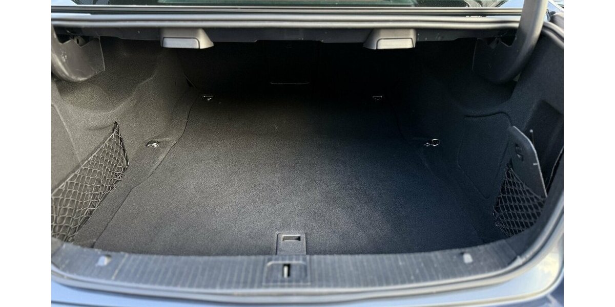 Mercedes-Benz E 350 d/ PANO / Kamera / Leder / Navi / EURO 6 100.000 km 22.290 &euro; Mönchengladbach 41066