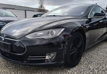 Tesla Model S 179.000 km 19.499 &euro; Fürth 90765