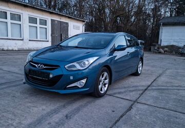 Hyundai i40 243.000 km 5.100 &euro; Neuruppin 16816