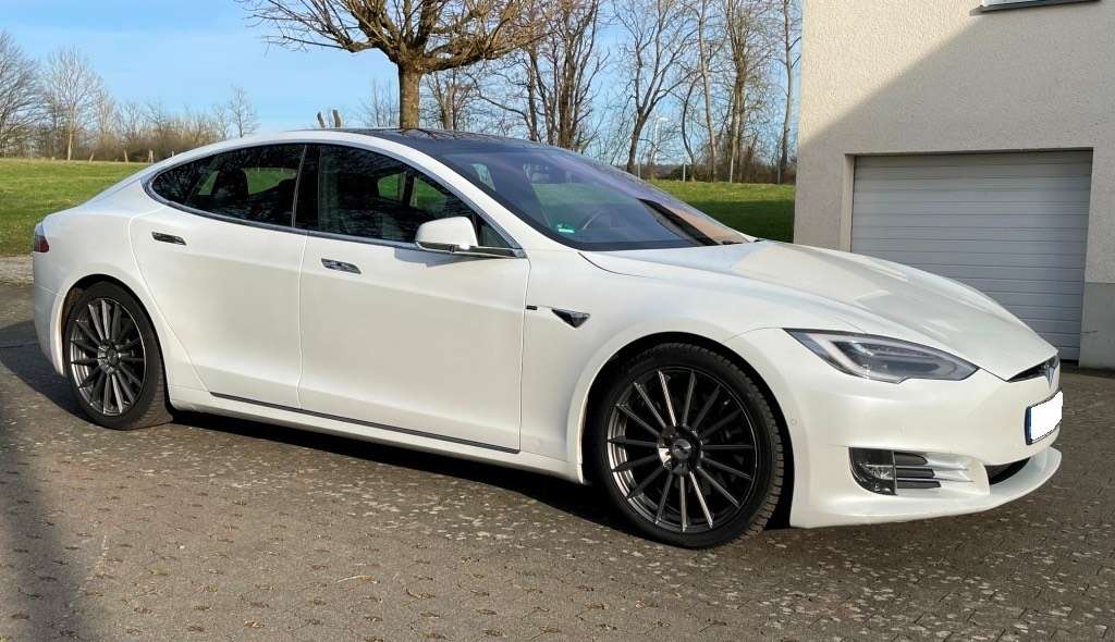 Tesla Model S 86.398 km 35.000 &euro; Grünberg, Stadt 35305