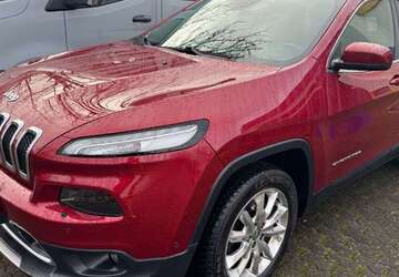 Jeep Cherokee 133.000 km 14.950 &euro; Saarlouis 66740