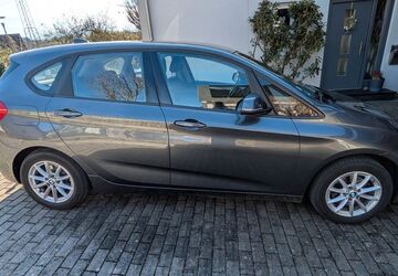 BMW 216 Active Tourer 176.000 km 7.500 &euro; Zweiflingen 74639