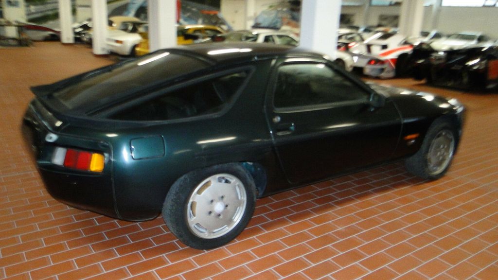 Porsche 928 73.000 km 17.900 &euro; Karlsruhe 76139