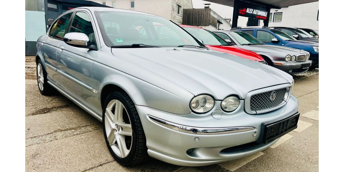 Jaguar X-Type 215.000 km 3.490 &euro; München 81825
