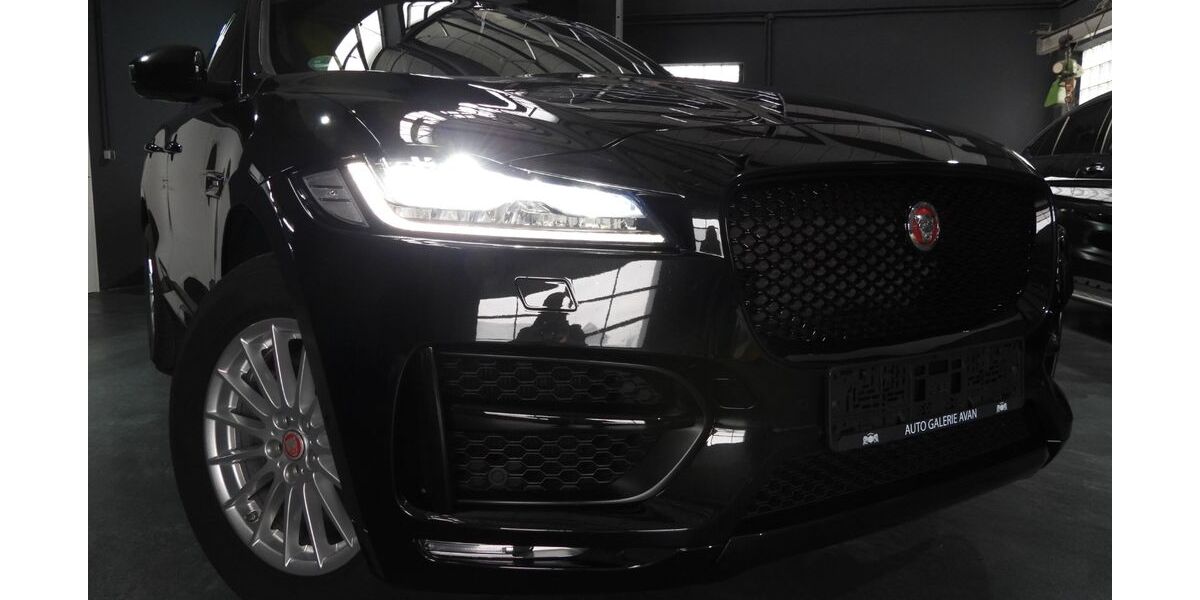 Jaguar F-Pace 99.788 km 32.500 &euro; Schorndorf bei Stuttgart 73614
