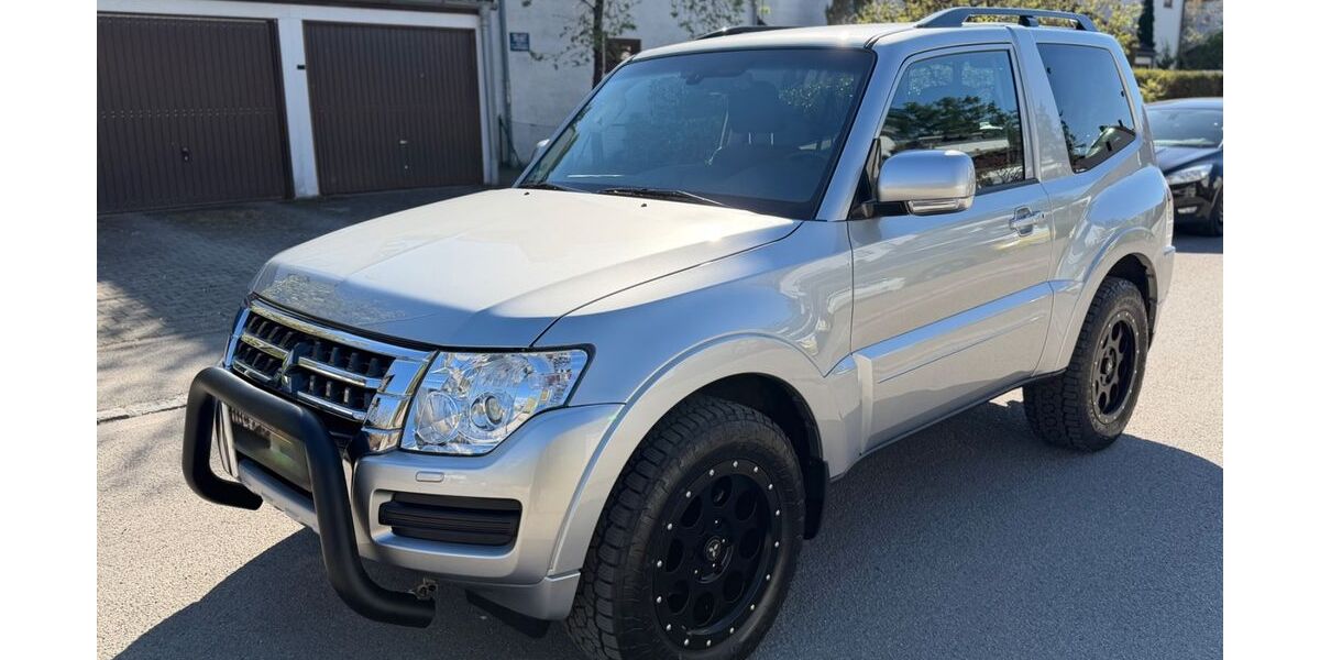 Mitsubishi Pajero 15.000 km 36.999 &euro; Hohenlinden bei München 85664