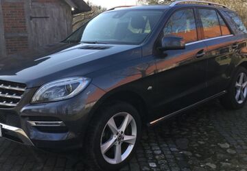 Mercedes-Benz ML 250 74.500 km 25.900 &euro; Hude 27798
