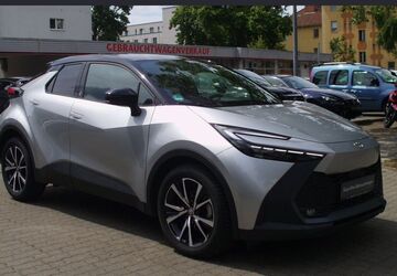 Toyota C-HR 21.850 km 28.990 &euro; Berlin 13403