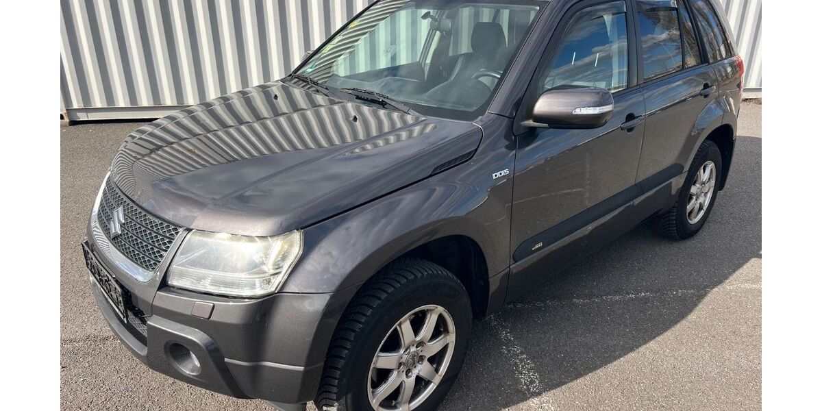 Suzuki Grand Vitara 161.000 km 4.950 &euro; Berlin 12057