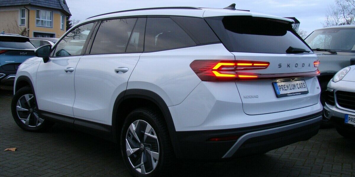 Skoda Kodiaq 2.0TDI 4x4 Selection AHK MATRIX ACC HUD 15.123 km 42.980 &euro; Falkensee 14612