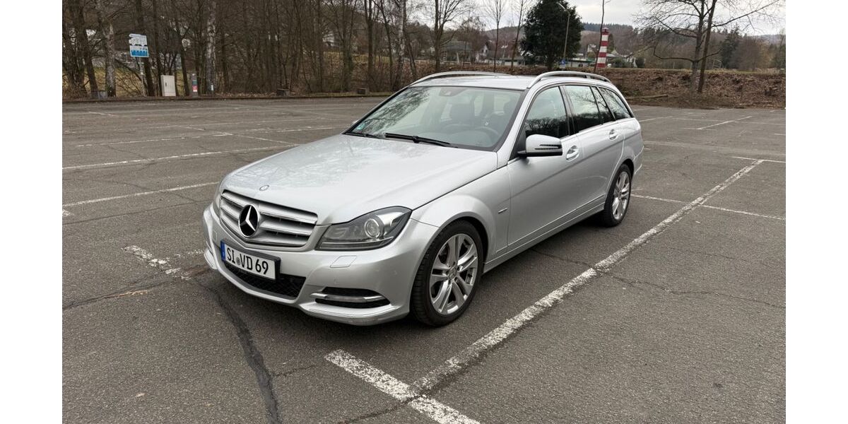 Mercedes-Benz C 250 236.000 km 8.900 &euro; Hilchenbach 57271