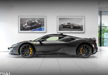 Ferrari SF90 2.350 km 471.295 &euro; Hengelo 