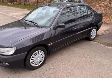 Peugeot 306 120.121 km 2.999 &euro; Potsdam 14473
