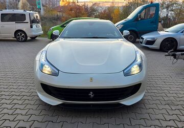 Ferrari GTC4Lusso 26.000 km 212.222 &euro; Praha 19000