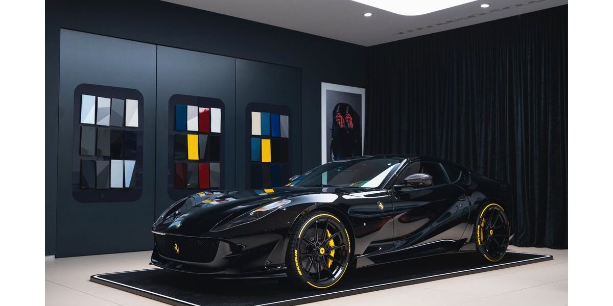 Ferrari 812 14.270 km 415.000 &euro; Warszawa 