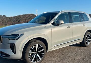 Volvo XC90 10.000 km 59.990 &euro; Neuhausen/Erzgeb 09544