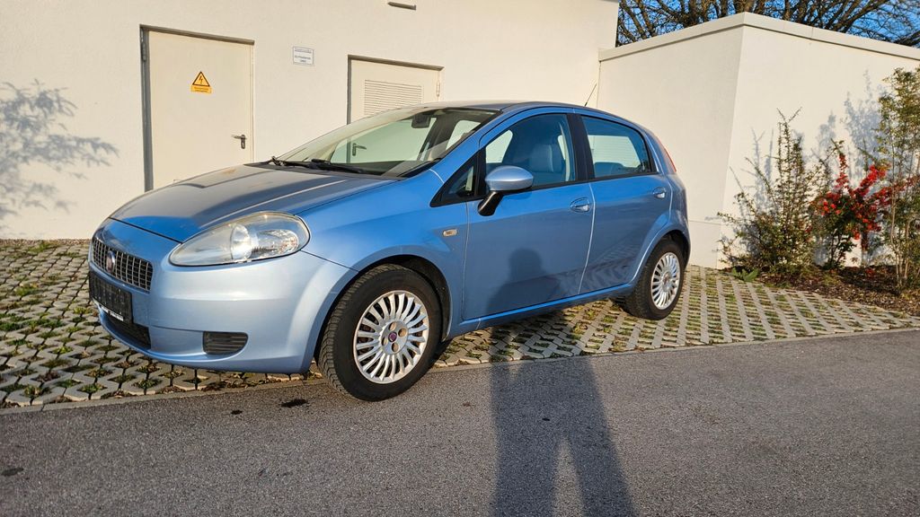 Fiat Punto 146.976 km 2.999 &euro; Ingolstadt 85053