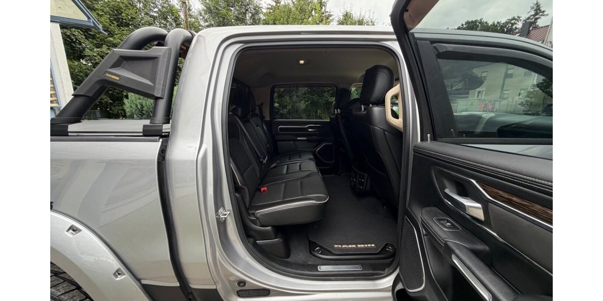 Dodge RAM 1500 Hemi Laramie4x4