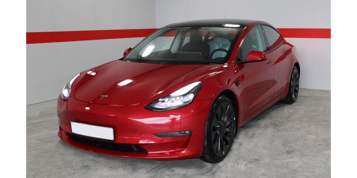 Tesla Model 3 10.500 km 34.999 &euro; Althengstett 75382