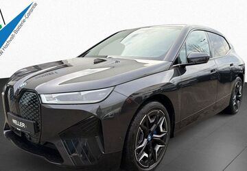 BMW iX 26.560 km 43.940 &euro; Bad Salzuflen 32108