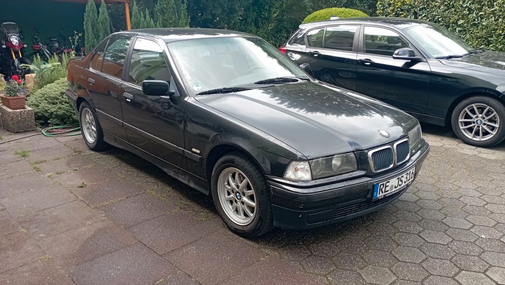 BMW 316 225.000 km 2.500 &euro; Recklinghausen 45659