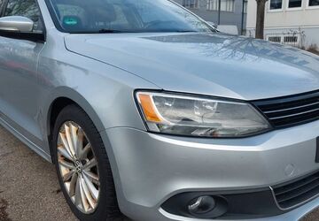 VW Jetta 140.621 km 3.999 &euro; Fellbach 70736