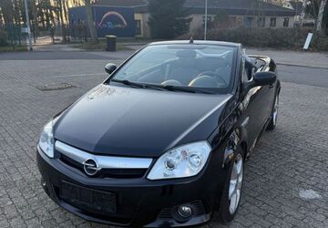 Opel Tigra 153.000 km 2.500 &euro; Glesch 50126