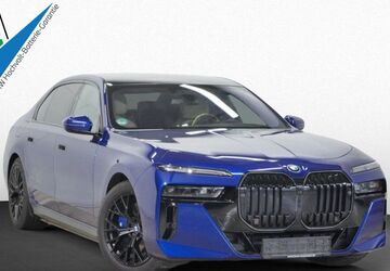 BMW i7 26.764 km 105.300 &euro; Hamburg-Bergedorf 21033