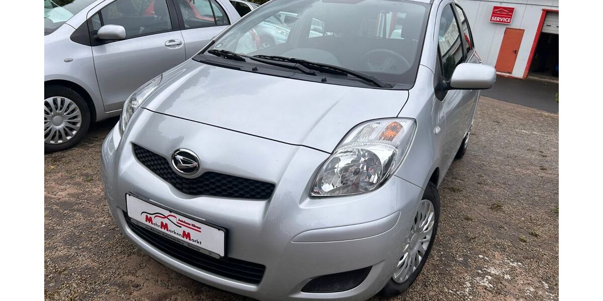 Daihatsu Charade 94.300 km 6.990 &euro; Ilmenau 98693