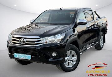 Toyota Hilux 143.665 km 31.990 &euro; München 81825
