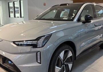 Volvo EX90 3.900 km 74.880 &euro; Recklinghausen 45659