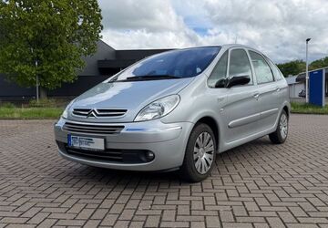 Citroen Xsara Picasso 98.000 km 3.990 &euro; Höxter 37671