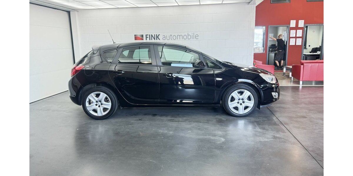 Opel Astra Design Edition 1.6 2.Hand Klimaanlage 119.980 km 5.950 &euro; Lich 35423