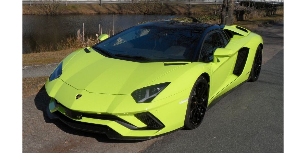 Lamborghini Aventador 2.620 km 479.000 &euro; Hankensbüttel 29386