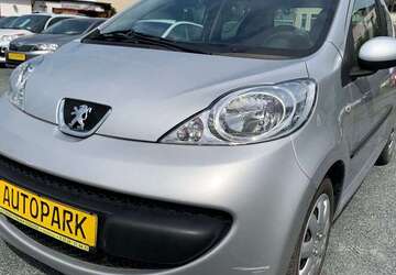 Peugeot 107 101.000 km 2.700 &euro; Heidenau 01809