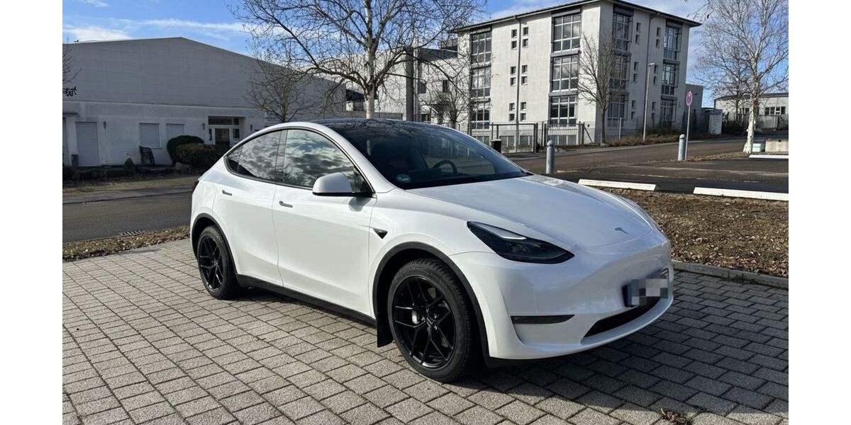 Tesla Model Y 37.800 km 37.950 &euro; Waiblingen 71336