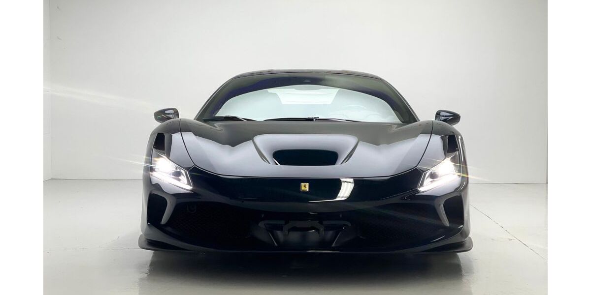 Ferrari F8 4.940 km 319.990 &euro; Köngen 73257