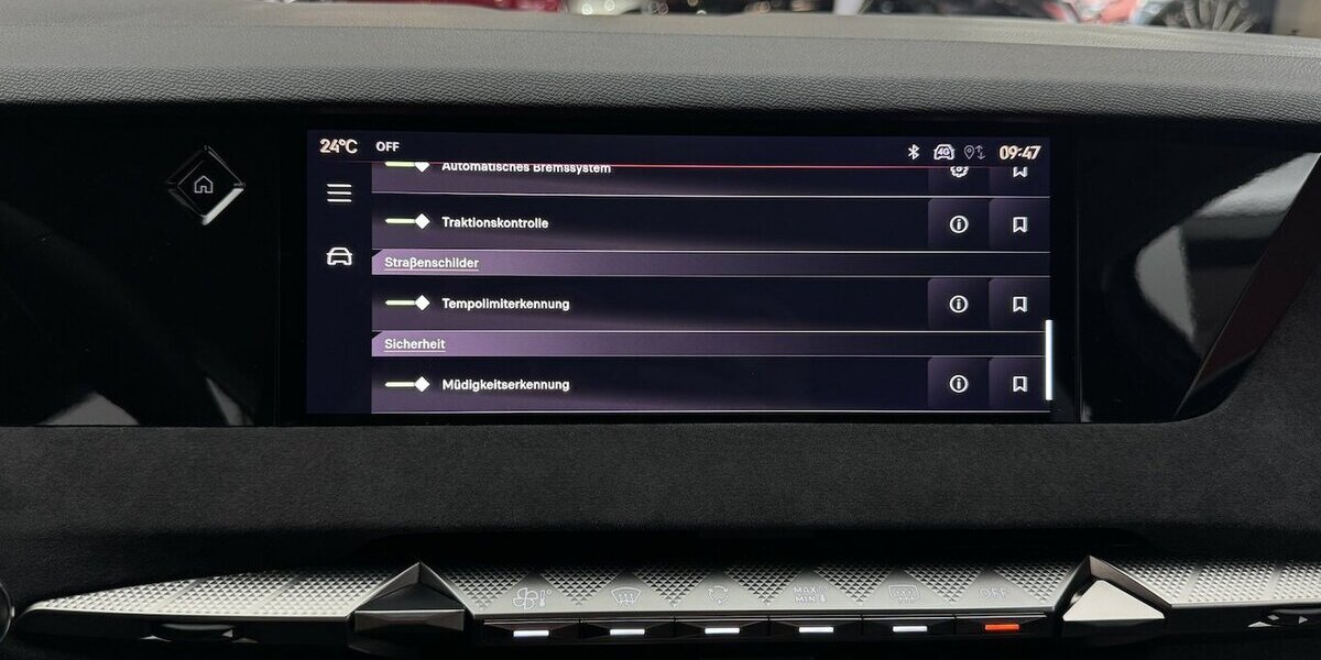 DS Automobiles DS4 130 EAT 8 Performance Line Alcantara 18.162 km 20.320 &euro; Lich 35423