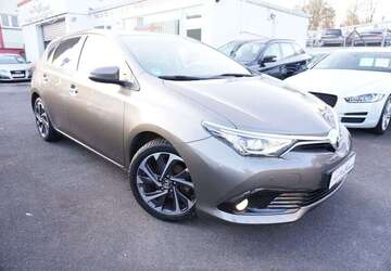 Toyota Auris 24.350 km 13.990 &euro; Wuppertal 42109