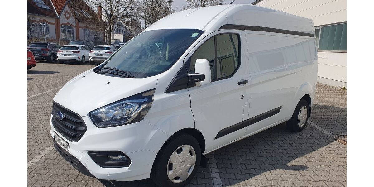 Ford Transit Custom 70.000 km 21.900 &euro; München 81825