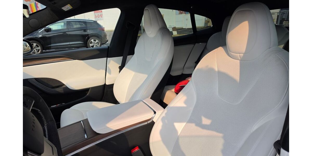 Tesla Model S 40.000 km 65.000 &euro; Köln 50670