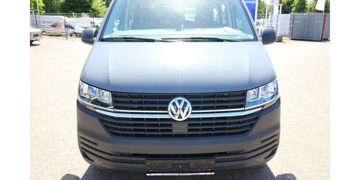 VW T6.1 Transporter Kombi lang 2.0 TDI 9-SITZER+AHK 146.949 km 28.900 &euro; Hagenow 19230