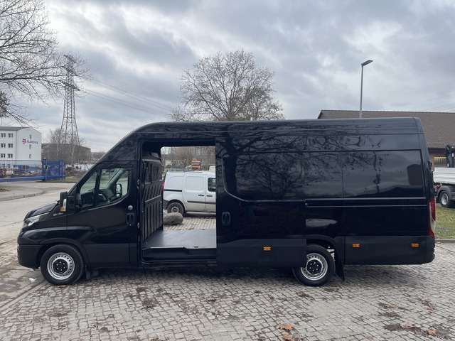 IVECO Daily 150.000 km 19.635 &euro; Berlin 12681