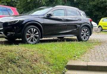 INFINITI QX30 130.000 km 14.900 &euro; Nürnberg 90480