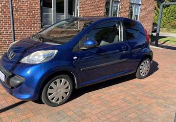 Peugeot 107 168.000 km 1.790 &euro; Quickborn 25451