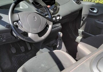 Renault Twingo 114.000 km 3.200 &euro; Graben 86836