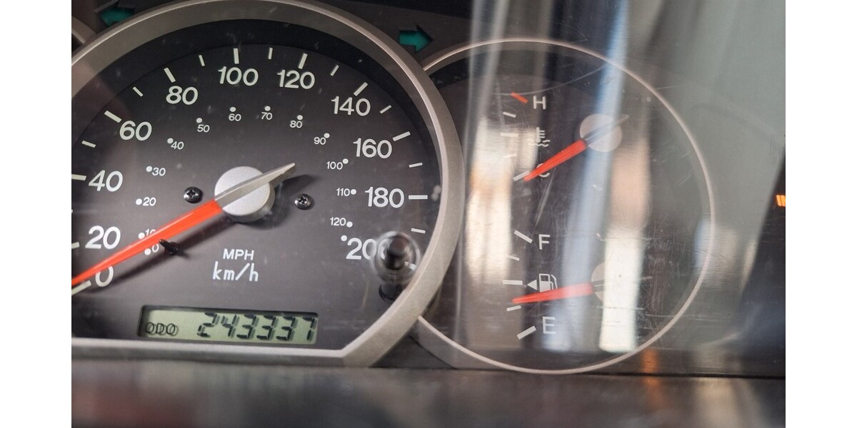 Kia Carnival 235.000 km 2.500 &euro; Dassel 37586