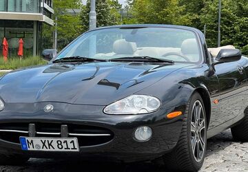 Jaguar XK8 159.275 km 14.850 &euro; München 81829