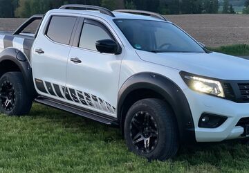Nissan Navara 132.300 km 25.300 &euro; Thanstein 92554