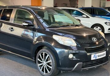 Toyota Urban Cruiser 186.000 km 5.650 &euro; Bremerhaven 27568